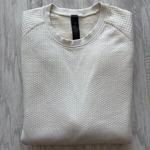 Lululemon - Engineered Warmth Long Sleeve Crew (Large)